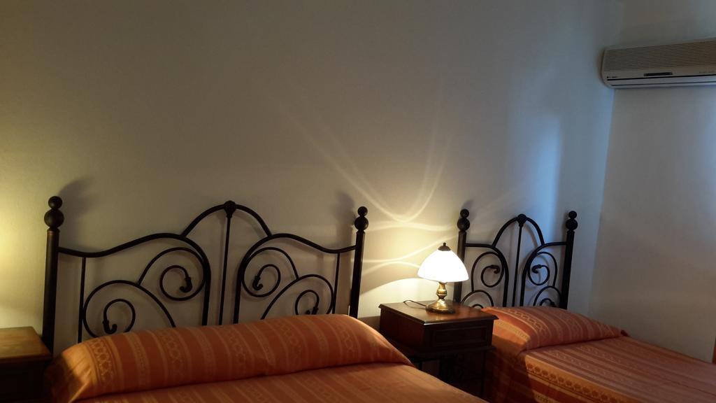 Ege Hotel Bozcaada Island ภายนอก รูปภาพ